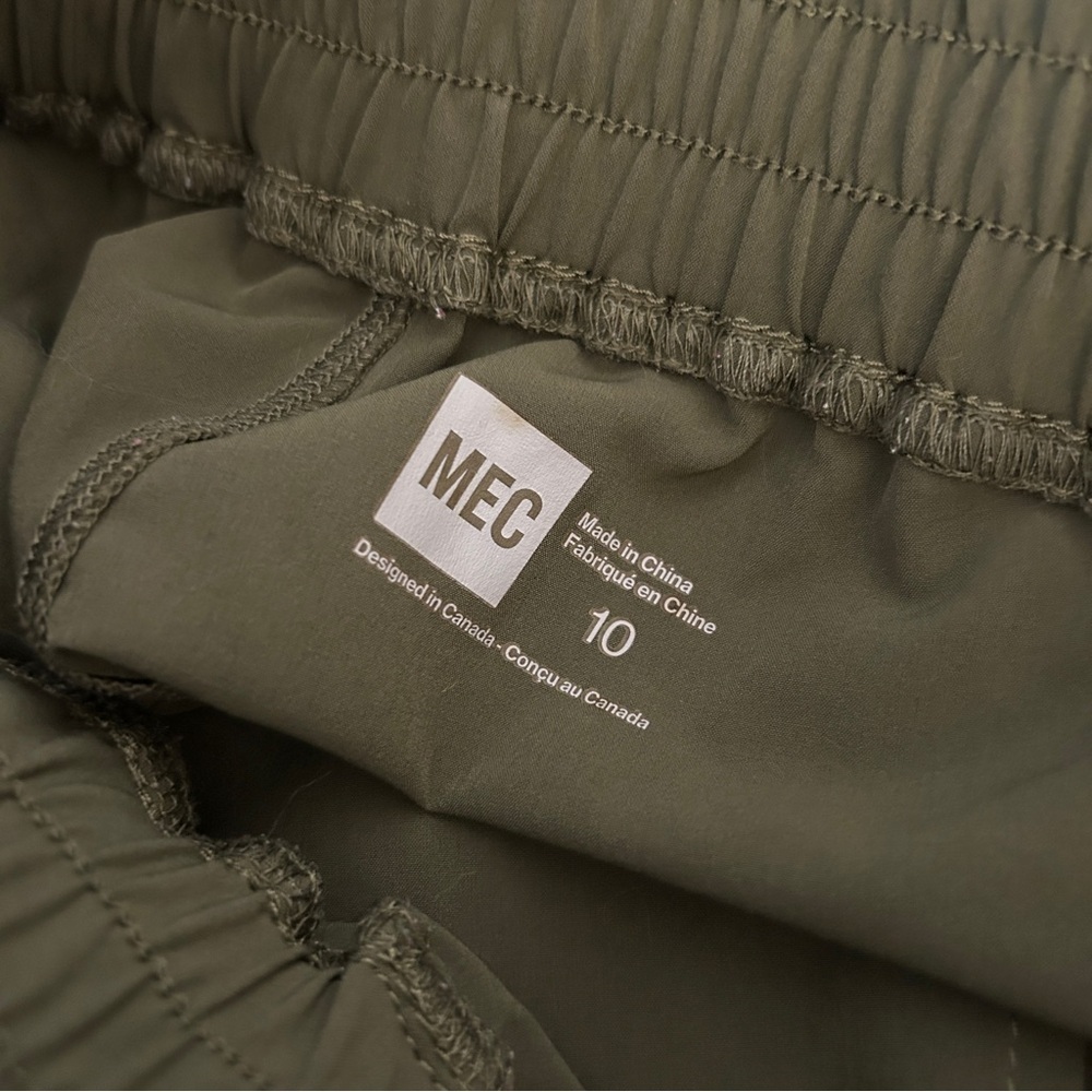 MEC Olive Green Joggers Youth 10 - Picture 4 of 9